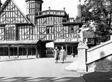 The Castle, Horseshoe Cloister c.1950, Windsor