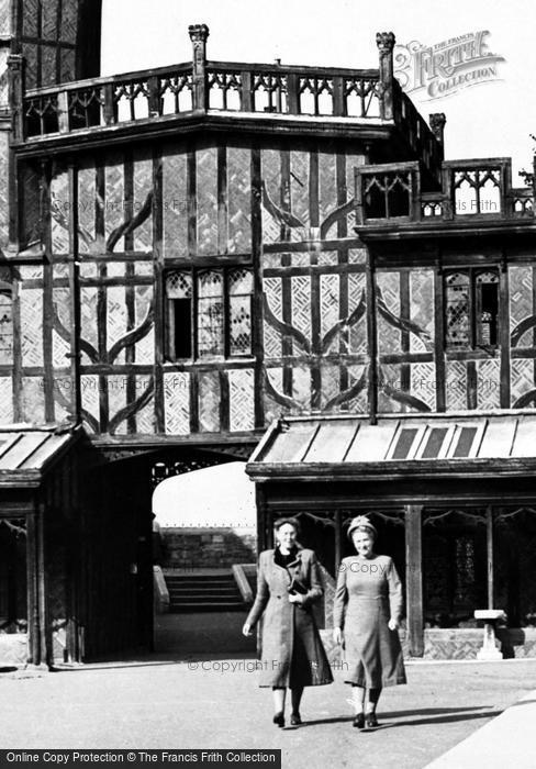 Photo of Windsor, The Castle, Horseshoe Cloister c.1950