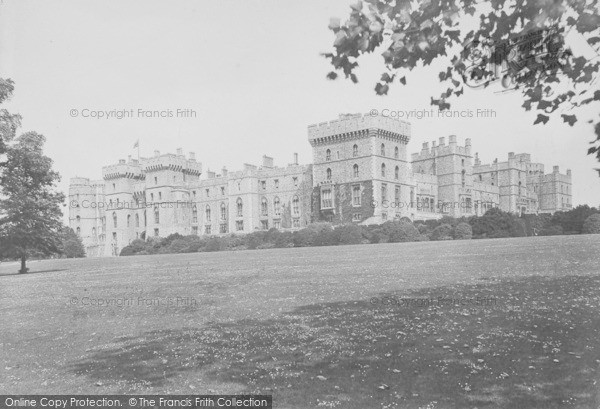 Photo of Windsor, The Castle South East 1914