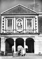 The Guildhall c.1950, Windsor