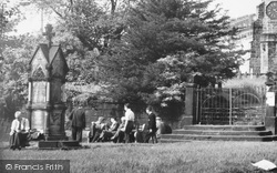 Memorial c.1955, Winwick
