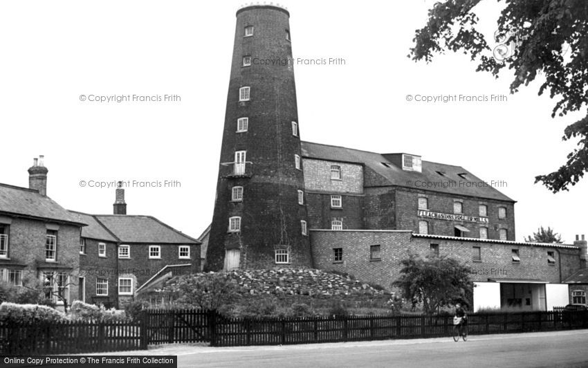 Wisbech, Leach's Mill c1955