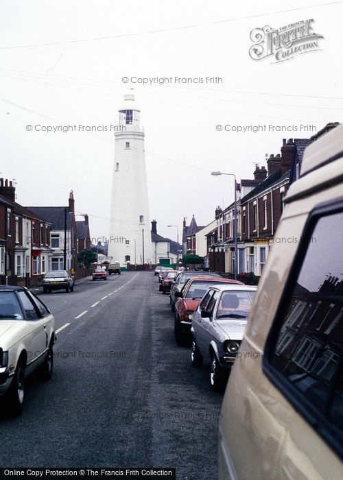 Photo of Withernsea, The Lighthouse 1989