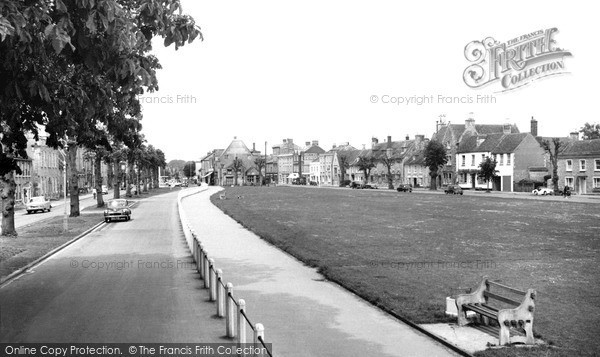 Photo of Witney, Church Green c.1960