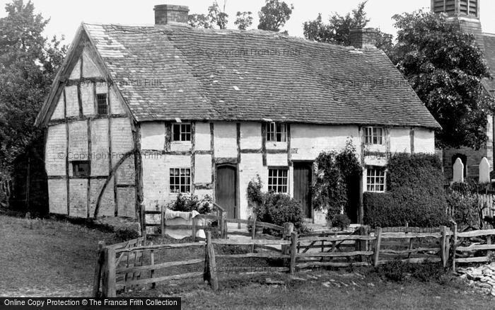 Photo of Wixford, Cottages In The Village 1901