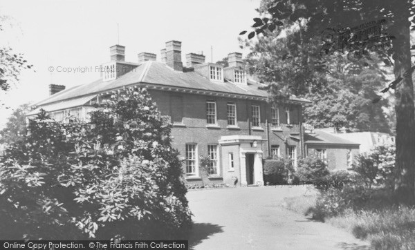 Photo of Woburn Sands, Daneswood Convalescent Home c.1970