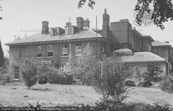 Photo of Woburn Sands, Daneswood Sanatorium c.1955