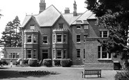 Woburn Sands, Edgbury Convalescent Home c1955