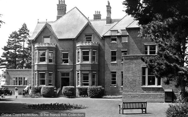 Photo of Woburn Sands, Edgbury Convalescent Home c1955