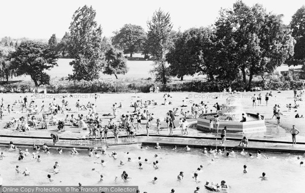 Photo of Woking, Swimming Pool c.1965