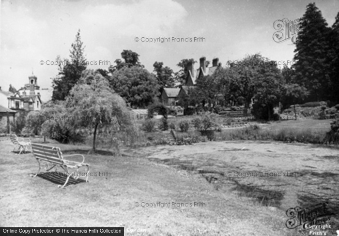 Photo of Wokingham, Public Rest Garden c.1950