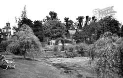 Public Rest Garden c.1950, Wokingham