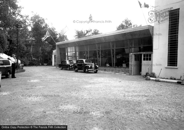 Photo of Wokingham, Reception Lounge, Lakeside Holidays, California c.1960