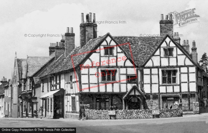 Photo of Wokingham, Tudor House c.1950
