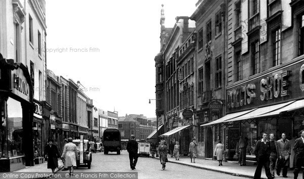 Photo of Wolverhampton, Dudley Street c.1955