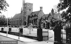 The Grammar School, Compton Road c.1960, Wolverhampton