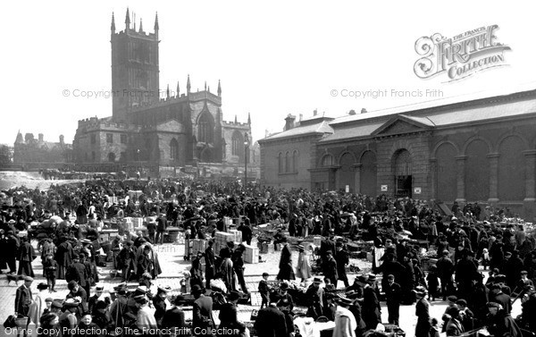 Photo of Wolverhampton, the Market and St Peter's Church 1910