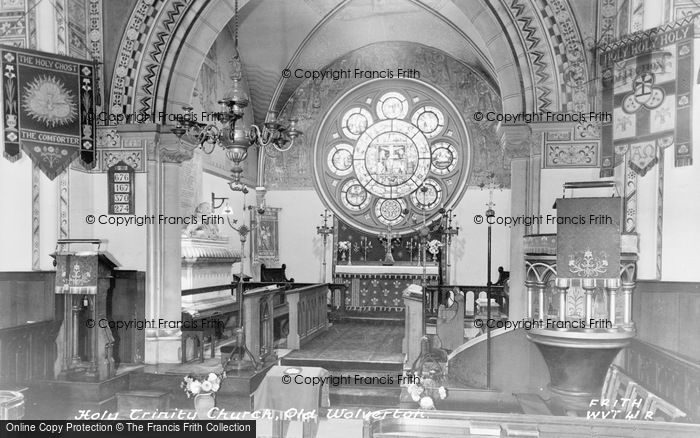 Photo of Wolverton, Holy Trinity Church Interior c.1960