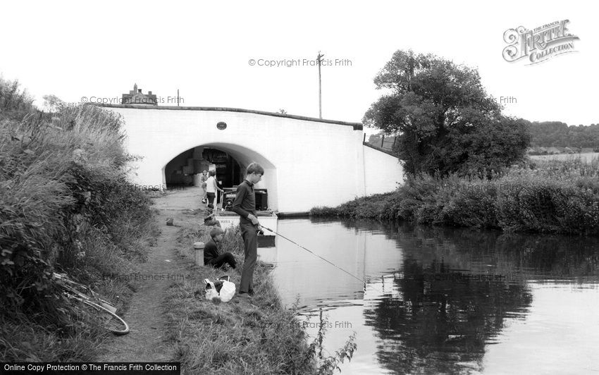 Wombourne, Bratch Locks c1965