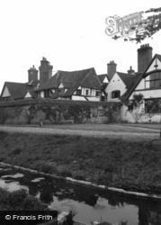 Great Tangley Manor 1954, Wonersh