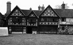 Great Tangley Manor 1954, Wonersh