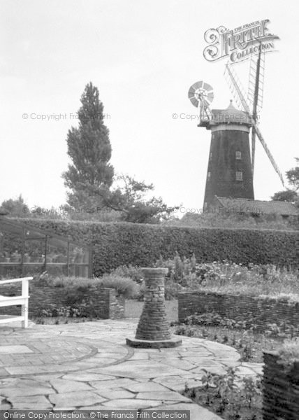 Photo of Woodbridge, Buttrums Mill c.1955