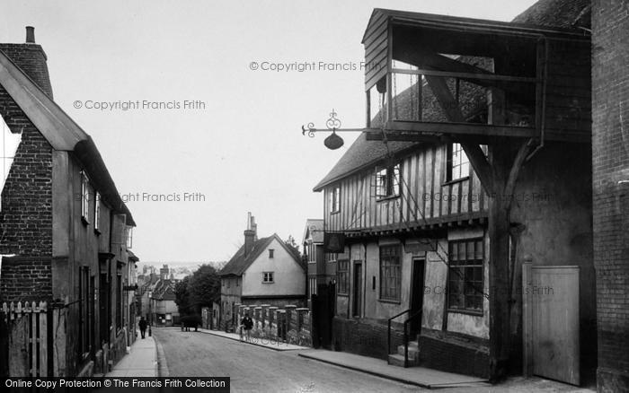 Photo of Woodbridge, Old Weighing Machine, The Bell Inn 1906