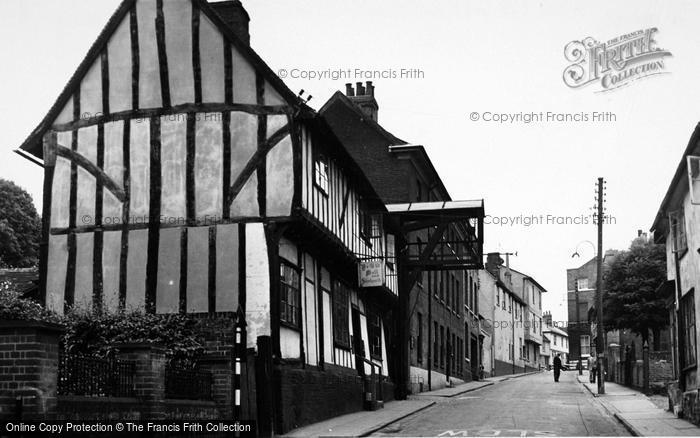 Photo of Woodbridge, The Old Bell And Steelyard c.1955