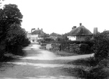The Village 1907, Woodbury