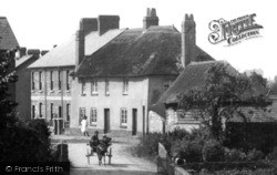 The Village 1907, Woodbury