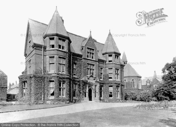 Photo of Woodford Bridge, Claybury Asylum 1908