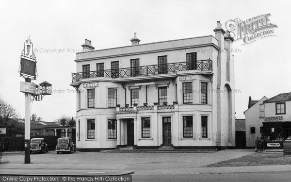 Photo of Woodford Green, Castle Hotel c1955