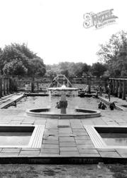 Jubilee Park Swimming Pool, The Fountain c.1965, Woodhall Spa