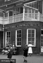 Children At The Convalescent Home c.1955, Woodhouse Eaves