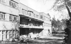 Zachary Merton Home c.1955, Woodhouse Eaves