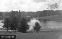 Blenheim Palace, The Lake c.1950, Woodstock