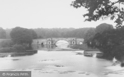 Grand Bridge, Blenheim Palace c.1960, Woodstock