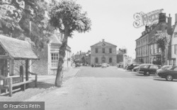 The Stocks, Bear Hotel And Market Place c.1960, Woodstock