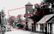 Station Road c.1960, Woolhampton