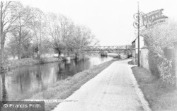 The Canal c.1965, Woolhampton