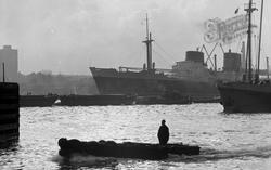 The Docks 1962, Woolwich