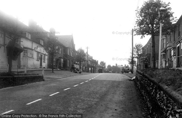 Photo of Wootton Bassett, The Waggon And Horses And High Street c.1950