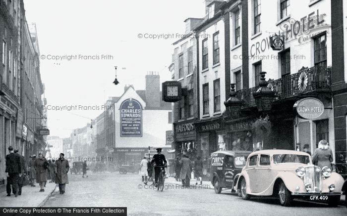 Photo of Worcester, Broad Street and Crown Hotel c1950