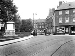 College Yard 1925, Worcester