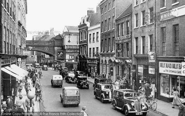 Worcester, Foregate Street c1950