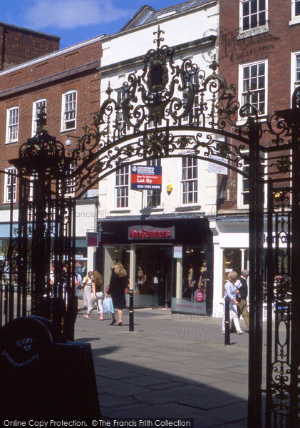 Photo of Worcester, High Street 2004