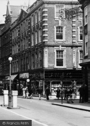 Lawleys, The High Street c.1960, Worcester