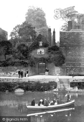The Cathedral Ferry 1906, Worcester
