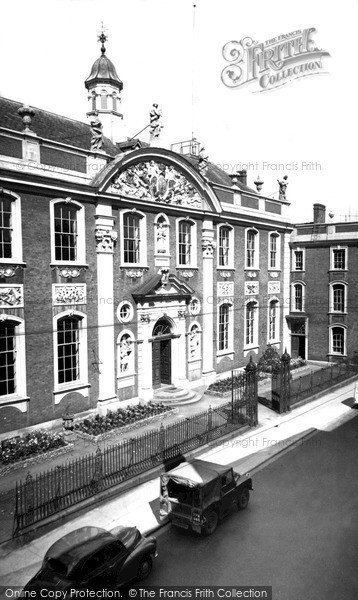 Photo of Worcester, The Guildhall c.1965