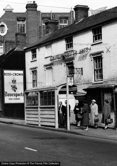 Photo of Wordsley, The Rose And Crown, High Street 1959